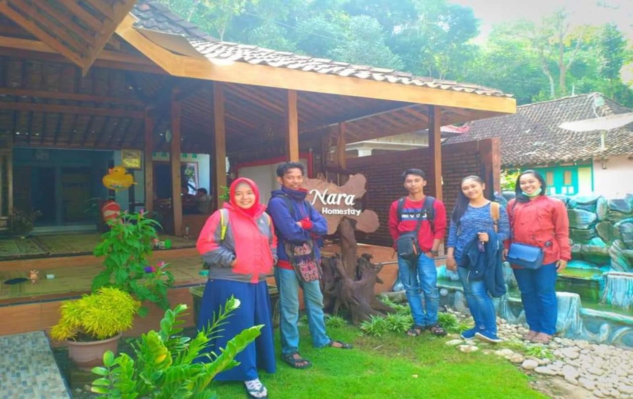 Nara Homestay Syariah Mangunan Exteriör bild